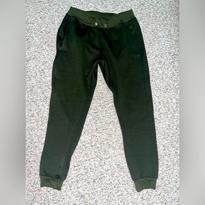 Green men’s sweats